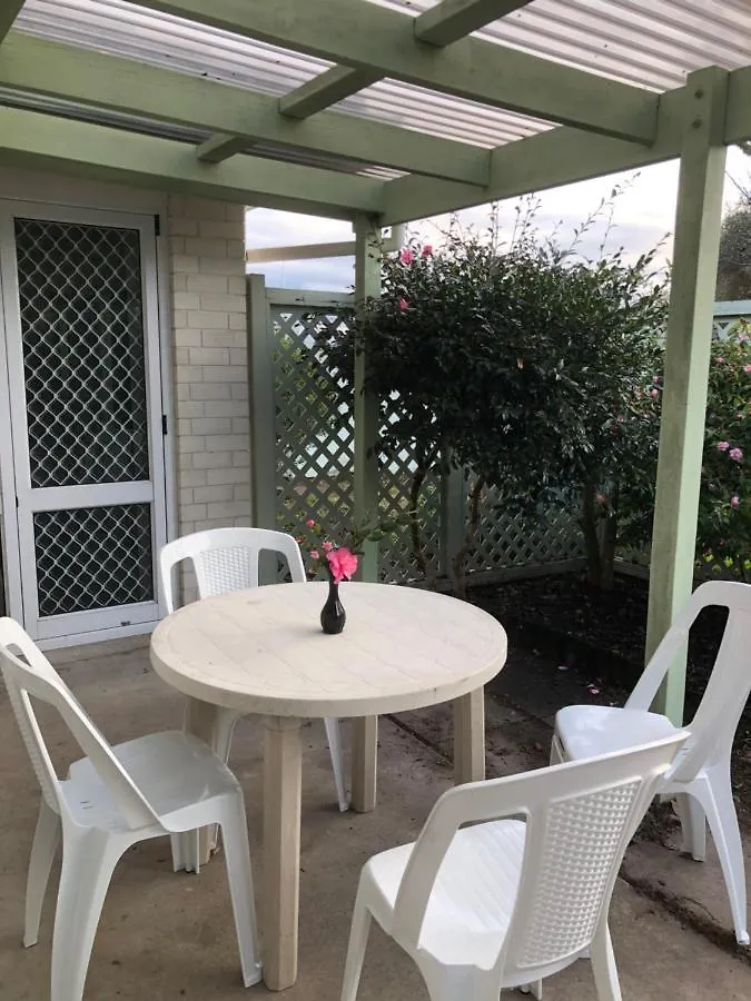 Ocean Downs Home Mount Maunganui Guest house